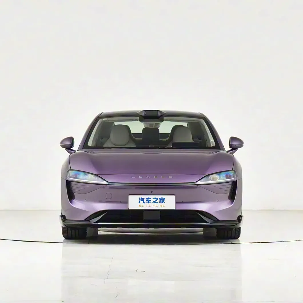 imgi_103_Huawei-Luxeed-S7-EV-Sedan-New-Energy-Vehicle-855km-Supercharge-Electric-Car 2026 Luxeed S7 Luxury Pure Electric mid-size Sedan 785km - Image 1