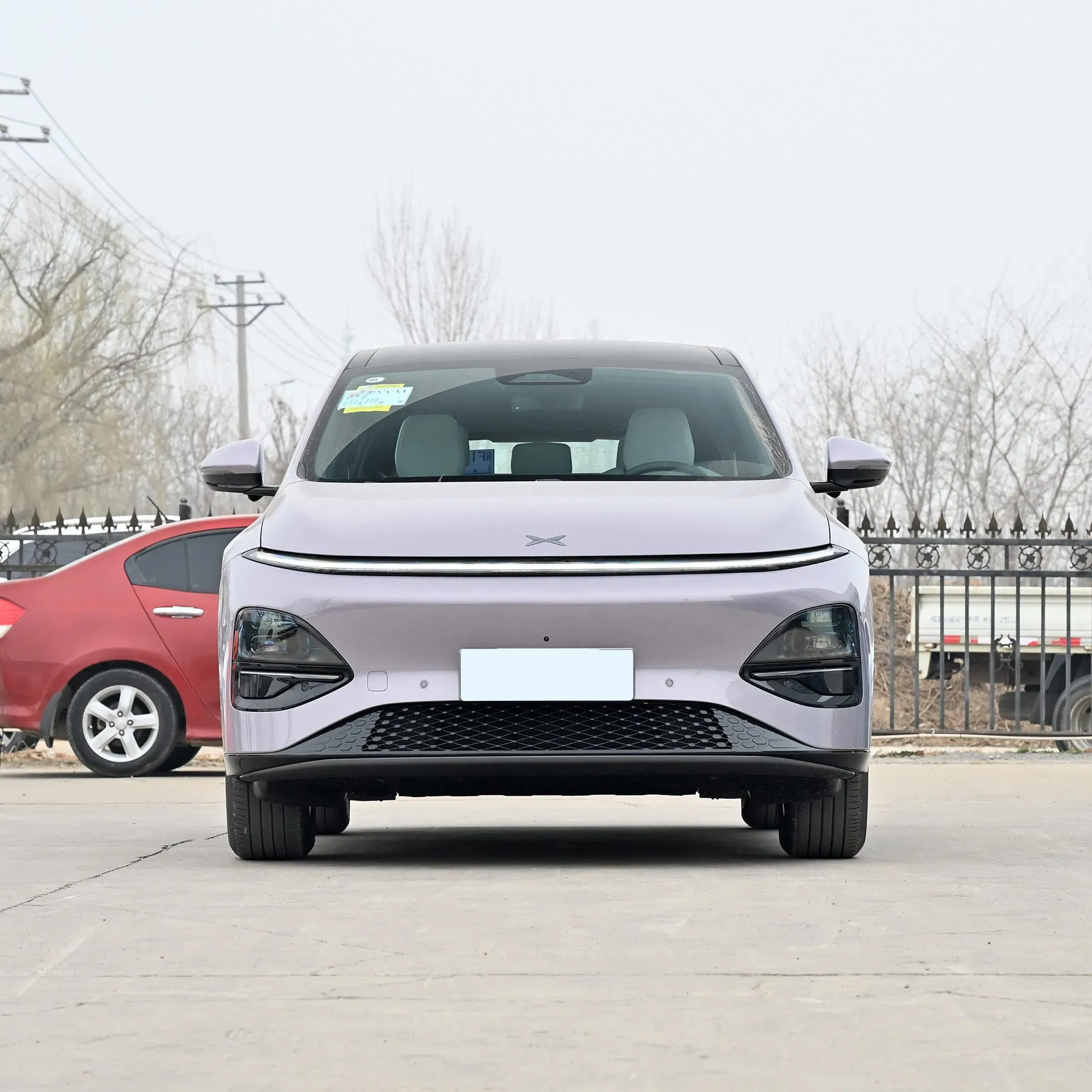 imgi_110_Cheap-Price-Used-Car-Xpeng-G6-SUV-Long-Range-Electric-Vehicle-Electric-Auto-Car Xpeng G6 Hybrid EV Car 5 Seats Electric MID-Size SUV Vehicle - Image 1