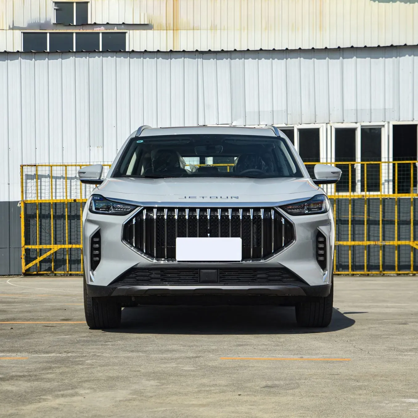 imgi_110_New-Closed-5-China-Used-Cars-Price-SUV-Gasoline-Car-Jetour-X70-Plus-SUV-Fuel-Oil-Car Jetour X70 Plus SUV - Image 1