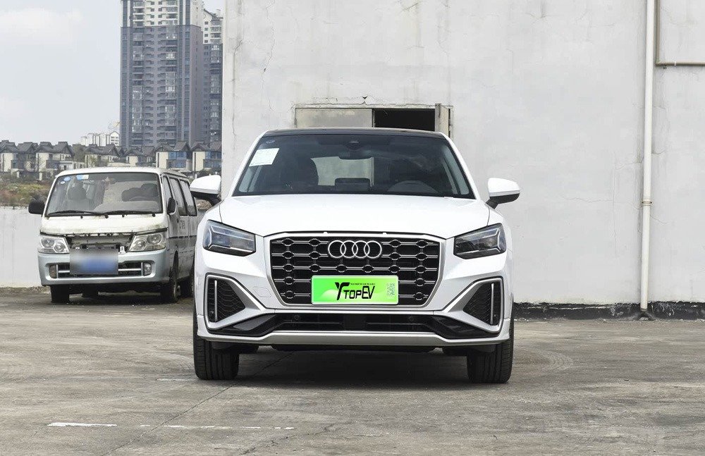 imgi_3_1_3(14) 2026 Audi Q2L - Image 1