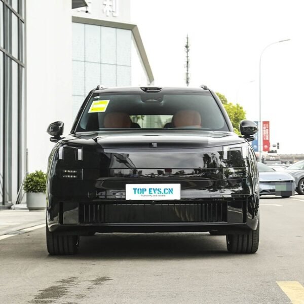 2026 Lynk & Co 900 PHEV