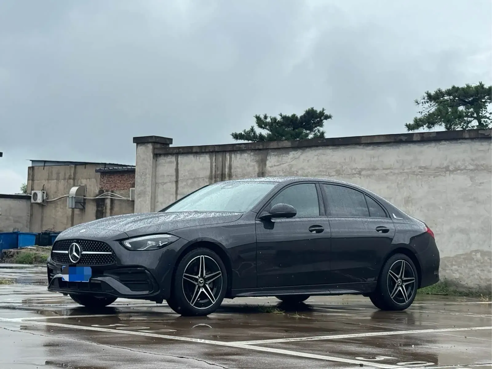 imgi_48_Mercedes-Benz-Used-Car-C-Class Mercedes-Benz C-Class Car - Image 1