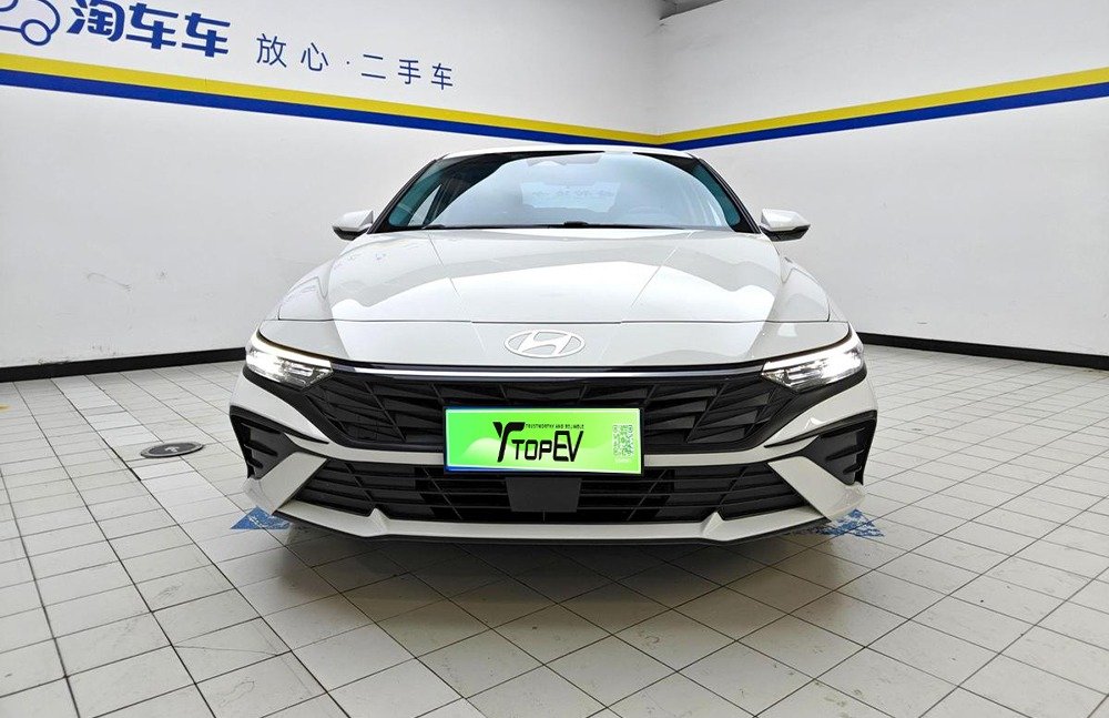 imgi_4_Hyundai Elantra 2 2026 Hyundai Elantra 1.5L CVT LUX Premium Edition - Image 1