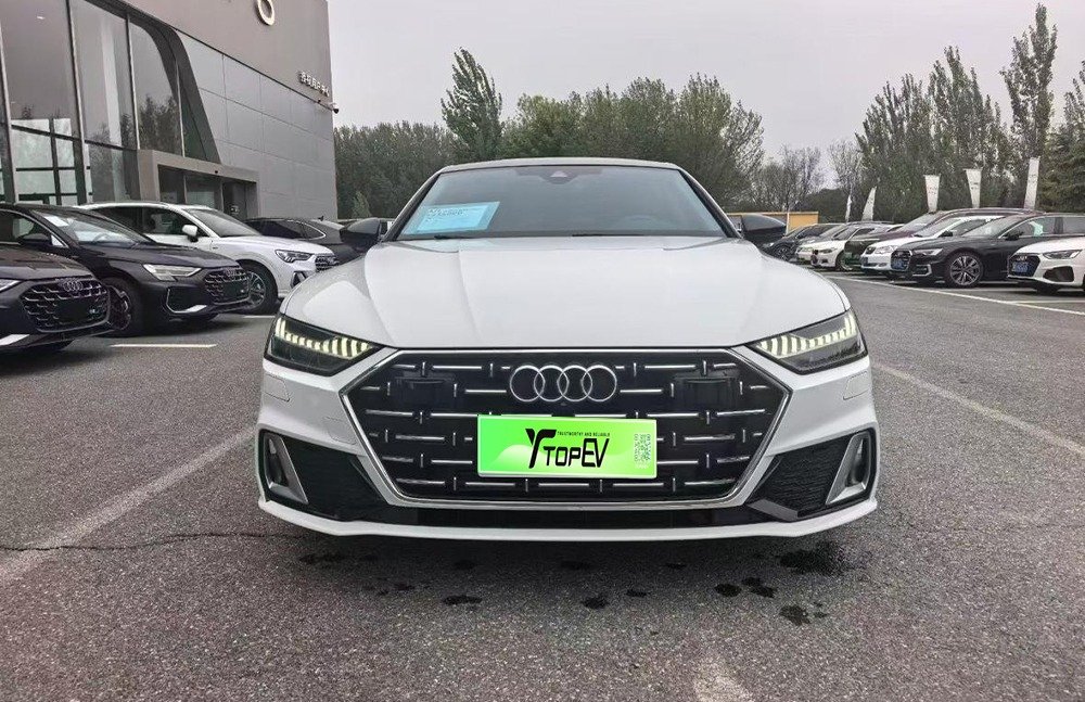 imgi_4_audi 7 2 2026 Audi A7L 45 TFSI S-line“Dreaming of Youth” Edition - Image 1