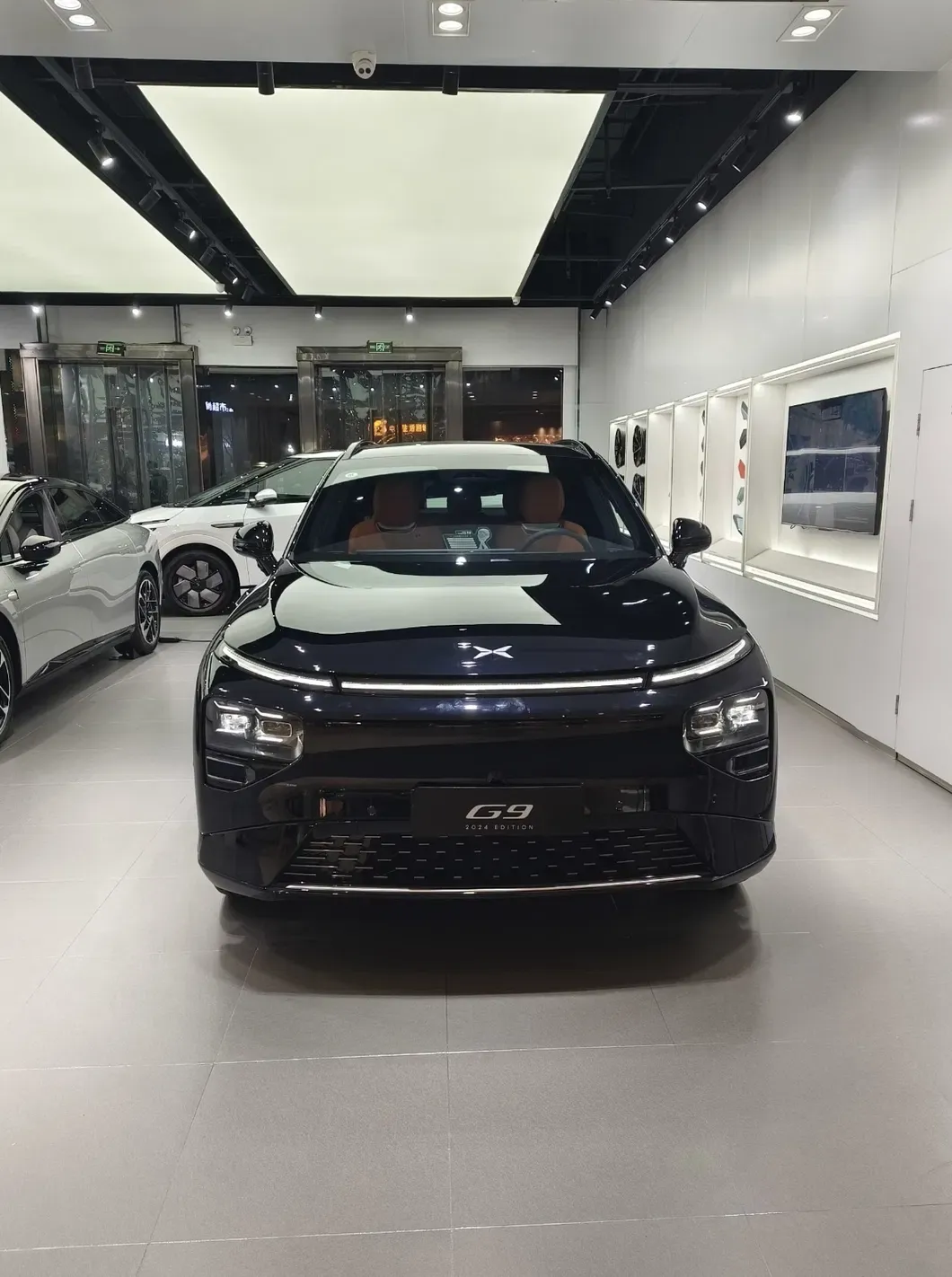 imgi_61_Xpeng-G9-Long-Range-EV-SUV-Rwd-Awd-5-Seats-Electric-Car Xpeng G9 Long-Range EV SUV Rwd/Awd 5 Seats Electric Car - Image 1