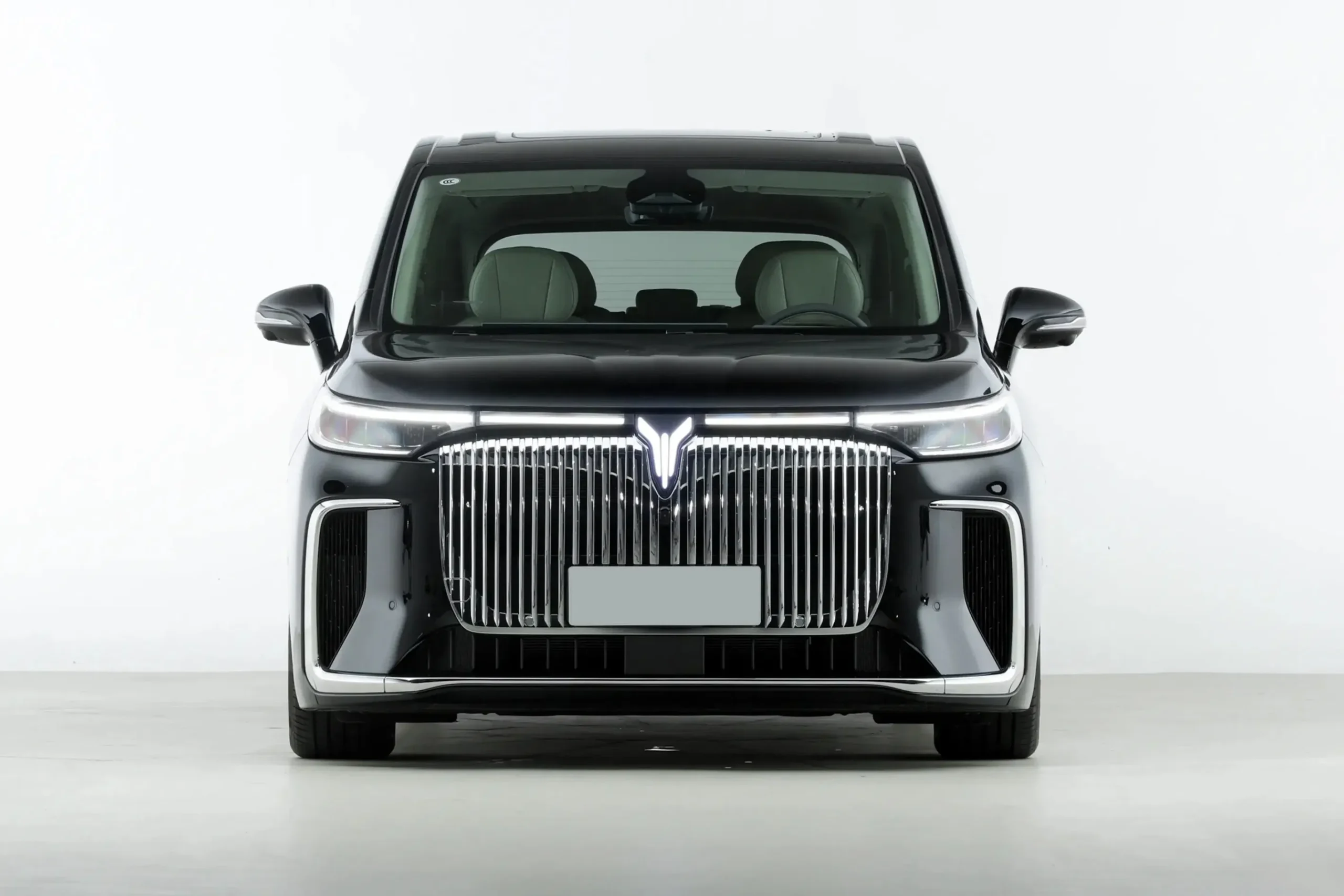 imgi_69_Innovative-Hybrid-Exceptional-Specifications-Voyah-Dreamer-Phev-Cars Voyah 2026 Dreamer Phev 1.5t Ultra-Long Range Flagship Version Automatic Car - Image 1