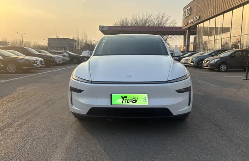 imgi_6_tesla 5 2026 Model Y Rear-Wheel Drive - Image 1
