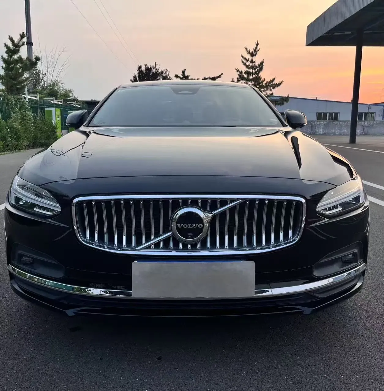 imgi_81_2025-Volvo-S90-Luxury-Edition-Original-Paint-2-0t-MID-Large-Car-Ne 2026 Volvo S90 Luxury Edition New 8 Speed Amt Powerful and Strong Car– Wholesale Price From China | CarBuyChina - Image 1