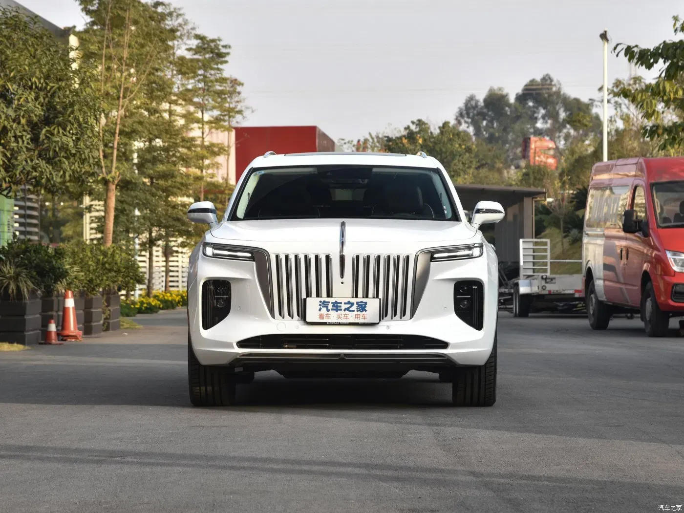 imgi_91_2023-Hongqi-E-HS9-New-Energy-Vehicles 2026 Hongqi E-HS9 New Energy Vehicles - Image 1