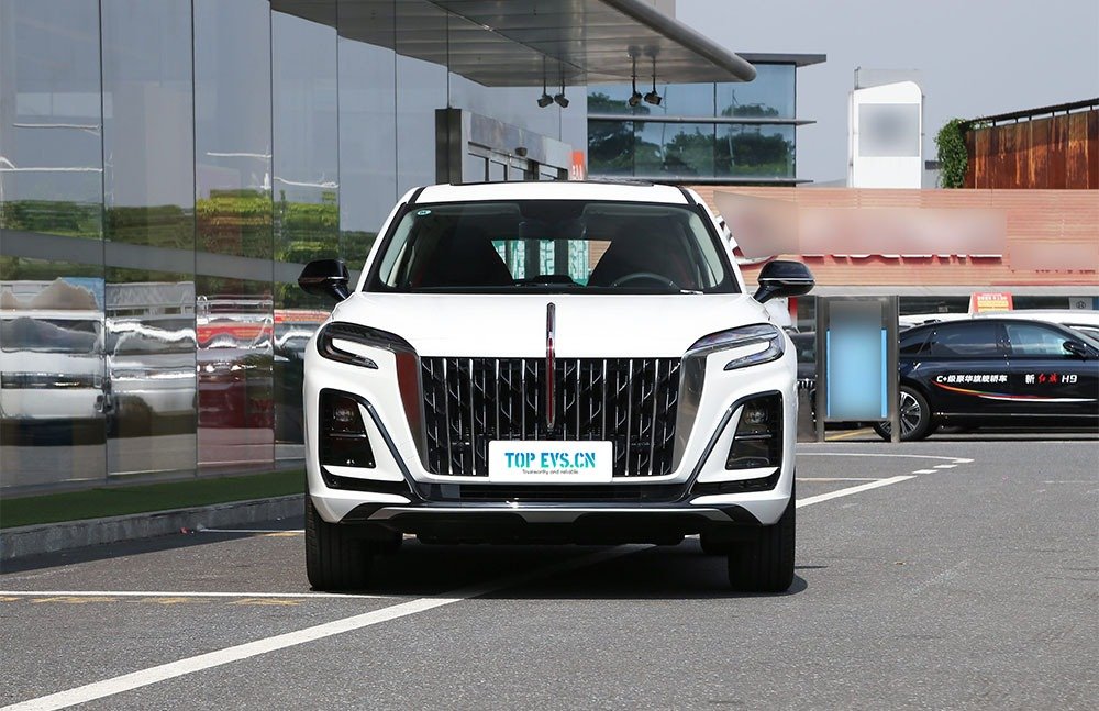imgi_3_5_3(2) Hongqi HS3 2026 - Image 1