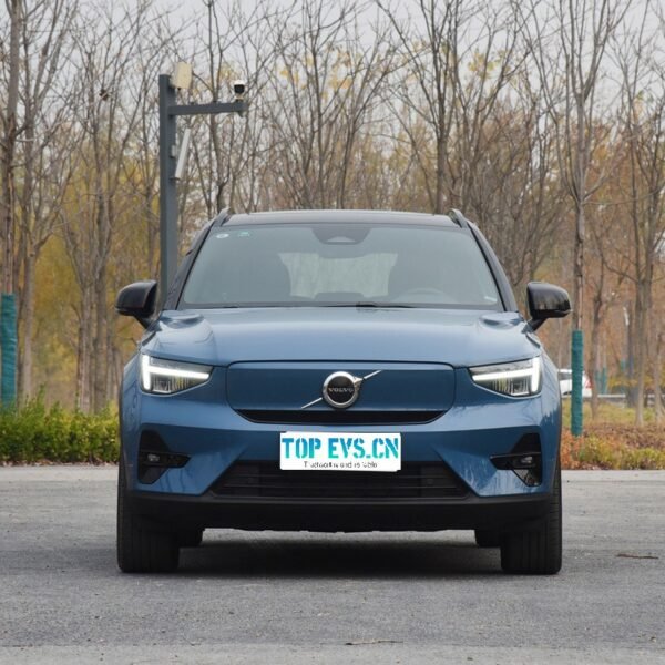 VOLVO XC40 EV