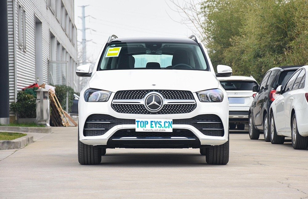 imgi_3_c885e57b23c88a2f7dba9ec90b284940~2508x0 (1) Benz GLE PHEV - Image 1